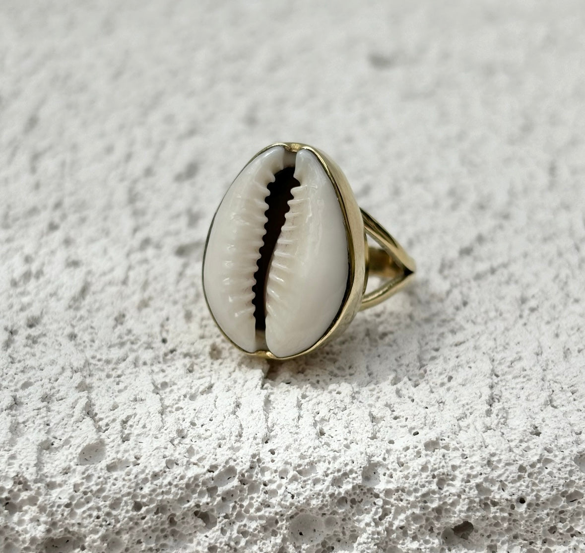 SEASCAPE BRASS RING - Size 6