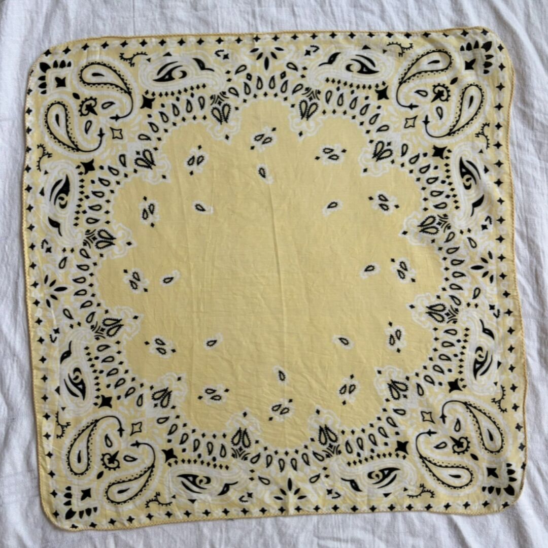 BANDANA SCARF [BUTTER CREAM]